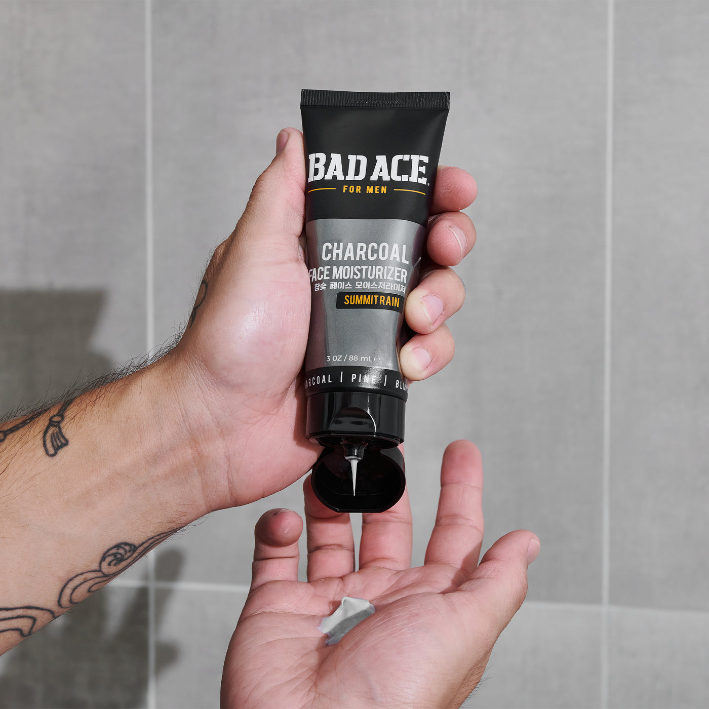 ACTIVATED CHARCOAL FACE MOISTURIZER
