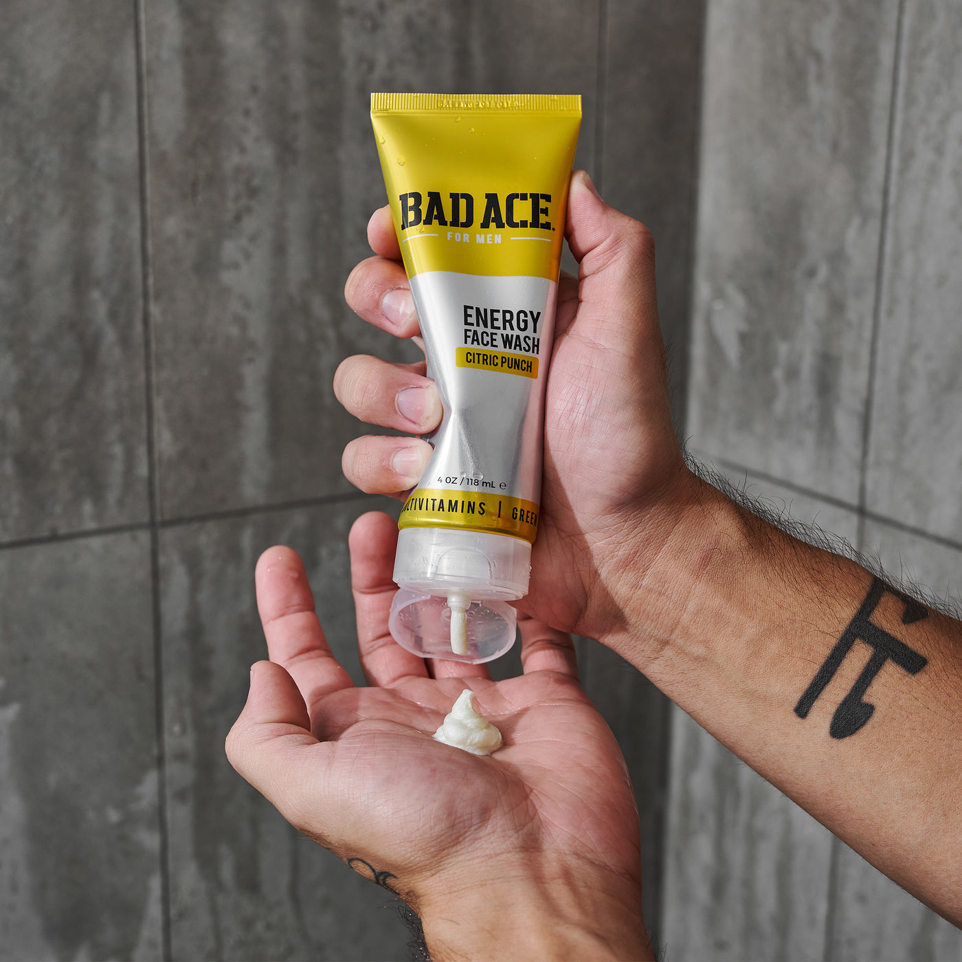 ENERGY VITAMIN FACE WASH